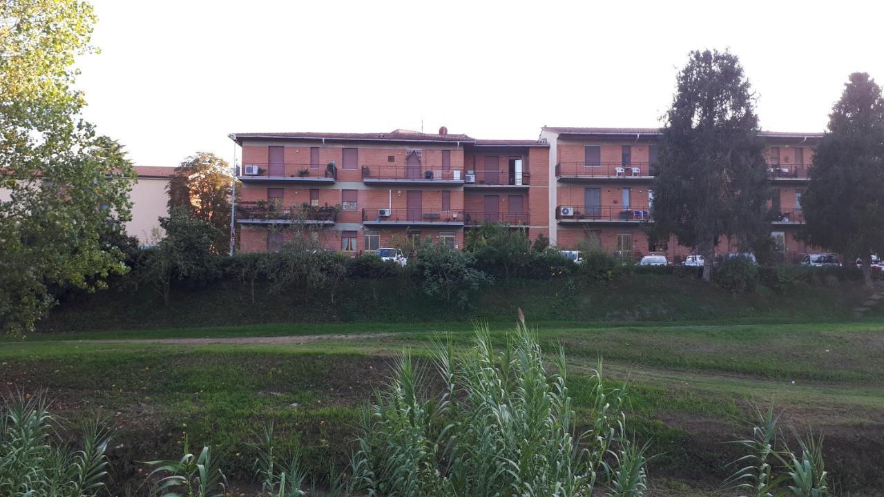 Al Centro Della Toscana ปอจจิบองซี ภายนอก รูปภาพ
